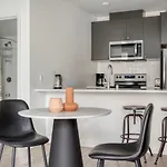 Central District 1Br W Gym Pets Nr Dining Sea-642