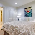 Seattle Condo With Parking, Near Space Needle!