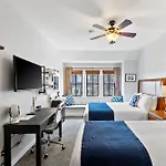 College Inn Hotel