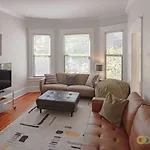 Charming 3Br - Heart Of Seattle