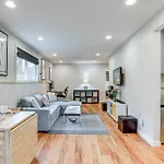 Modern Seattle Apartment Near Green Lake!