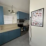 Entire Home 3 Bds 2 Bats