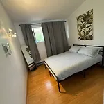 Entire Home 3 Bds 2 Bats