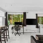 Starlit Cozy Studio In Elektra With Roof Decks