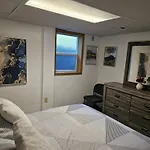 Furnished 1Br Apt With Equipped Office- North Seattle