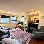 Townhouse West Seattle Abode!