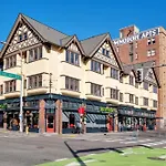 College Inn Hotel