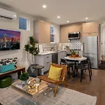 New House In Peaceful And Trendy Central District