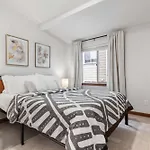 Lakeview Queen Anne 3Br Townhome