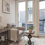 Landing At Madrone - 1 Bedroom In Central District
