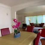 Seattle Urban Village- Private Room