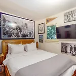 Alki Oasis