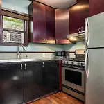Cozy Capitol Hill Cottage