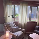 Treehouse In Rainer Beach