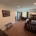 Paradise Perch - Luxury 4000 Sqft House, Amazing Views And Location