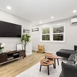 Modern Ballard Retreat Near Beach & Parks