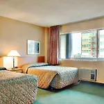 Eighth Avenue Inn