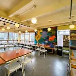 American Hotel Hostel