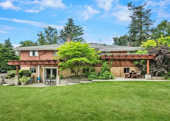 Ravenna Retreat - Free Parking - 1Gbps Fiber Wifi - Near Uw