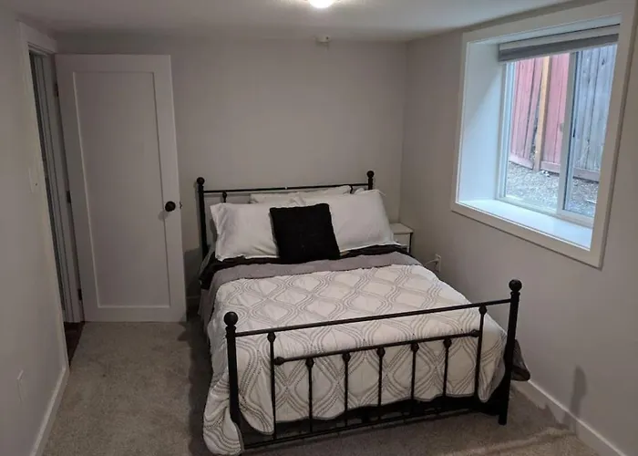 The Lily Suite
