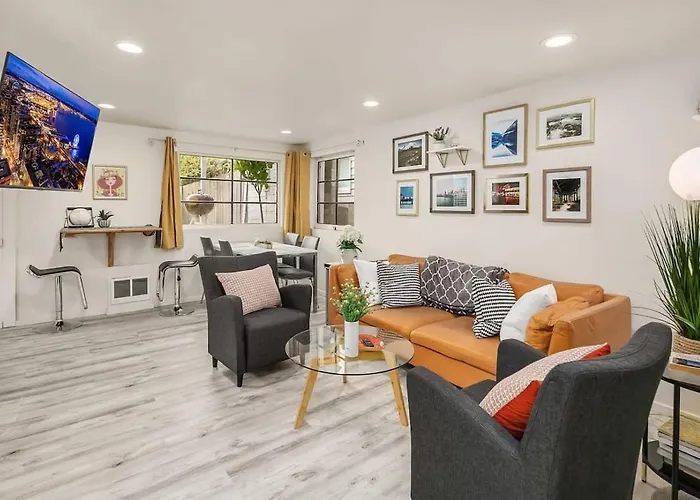 Cozy Getaway Yard House With Bbq - Uw - Children Hospital