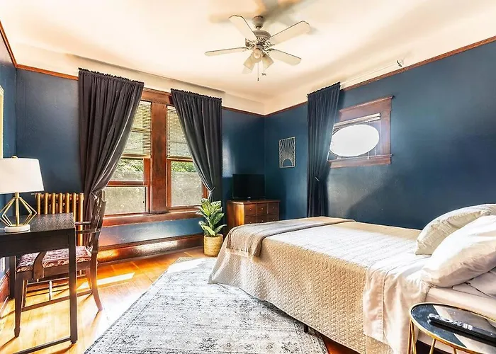Charming Room In Historic Bnb With Parking - Rm 5
