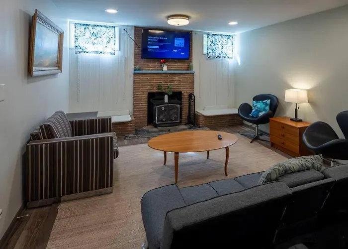 Seaview Hideaway Heated Floors, Free Parking