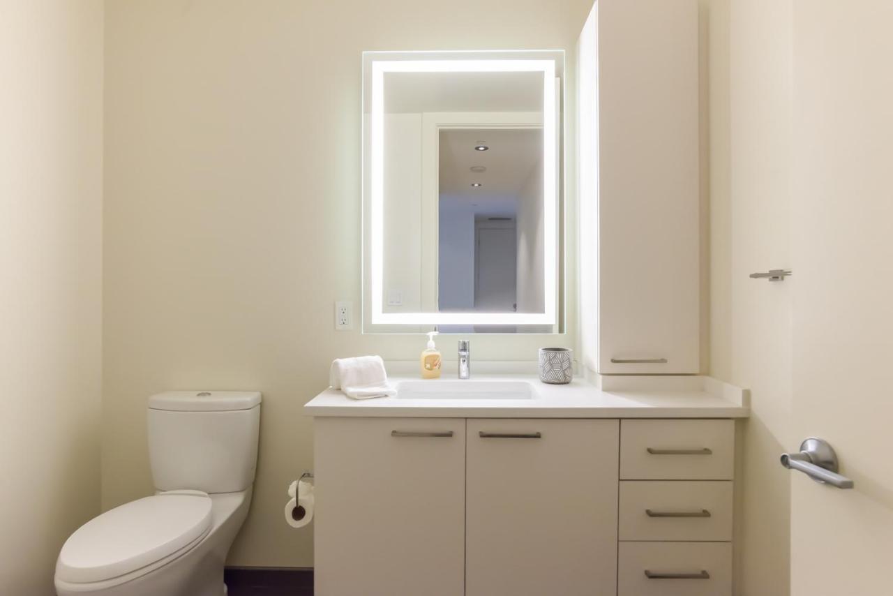 Downtown Convention Center Apartment Seattle