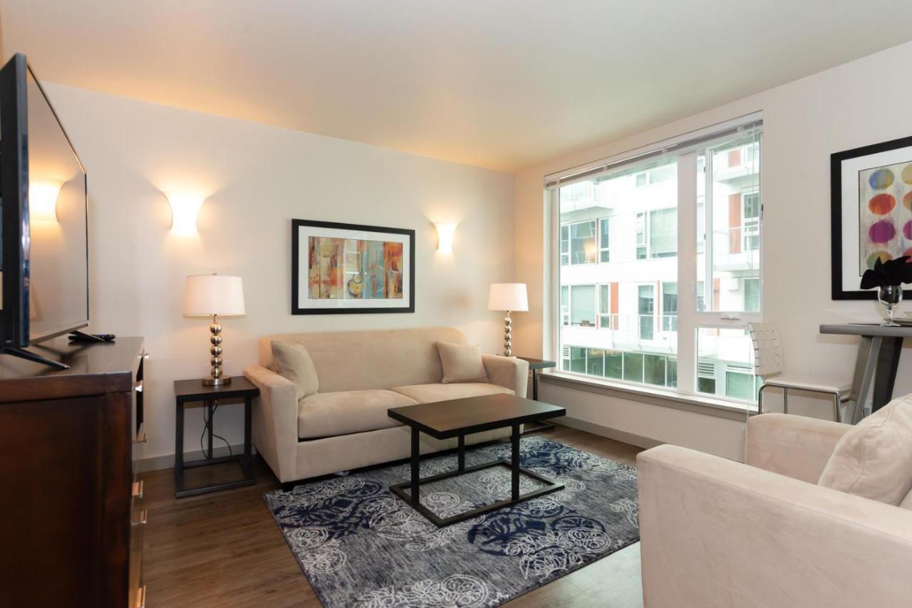 Capitol Hill Exclusive Luxury Apartment *