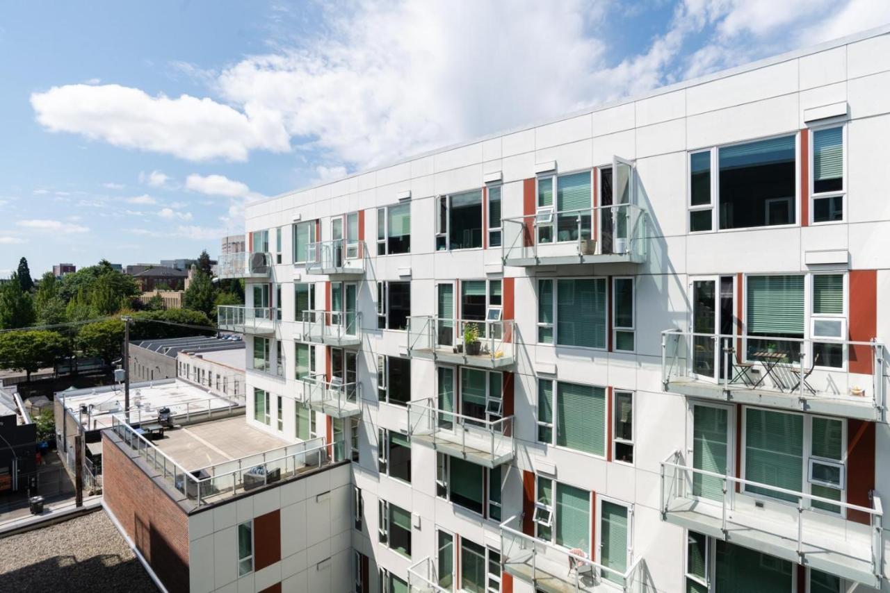 Capitol Hill Exclusive Luxury Apartment