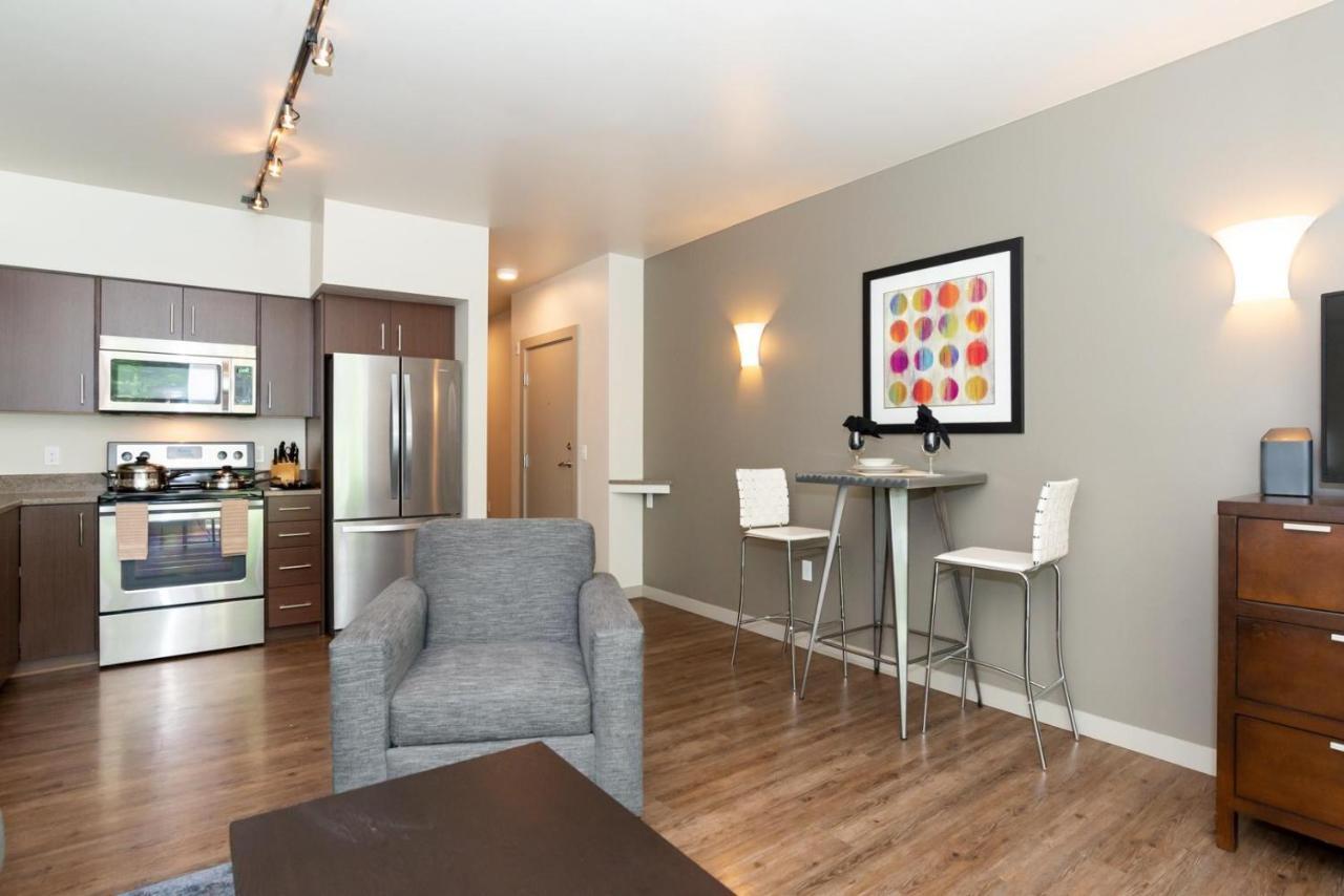 Capitol Hill Exclusive Luxury Apartment