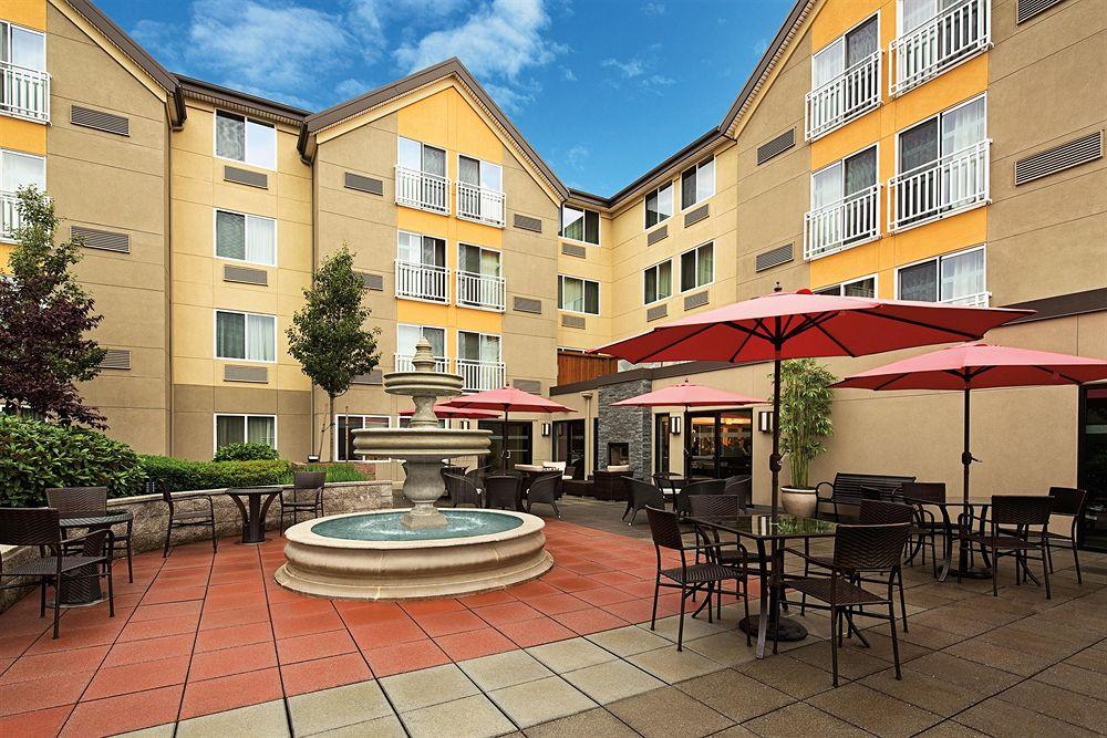 Hotel Four Points By Sheraton Downtown Center 3*