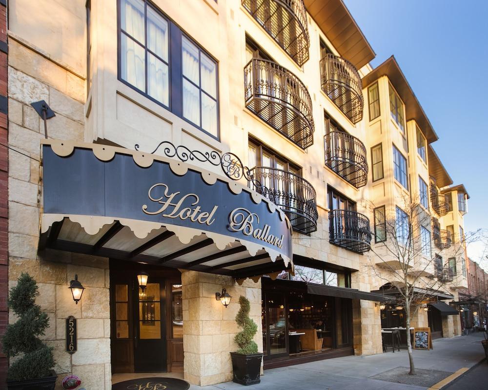 Hotel Ballard