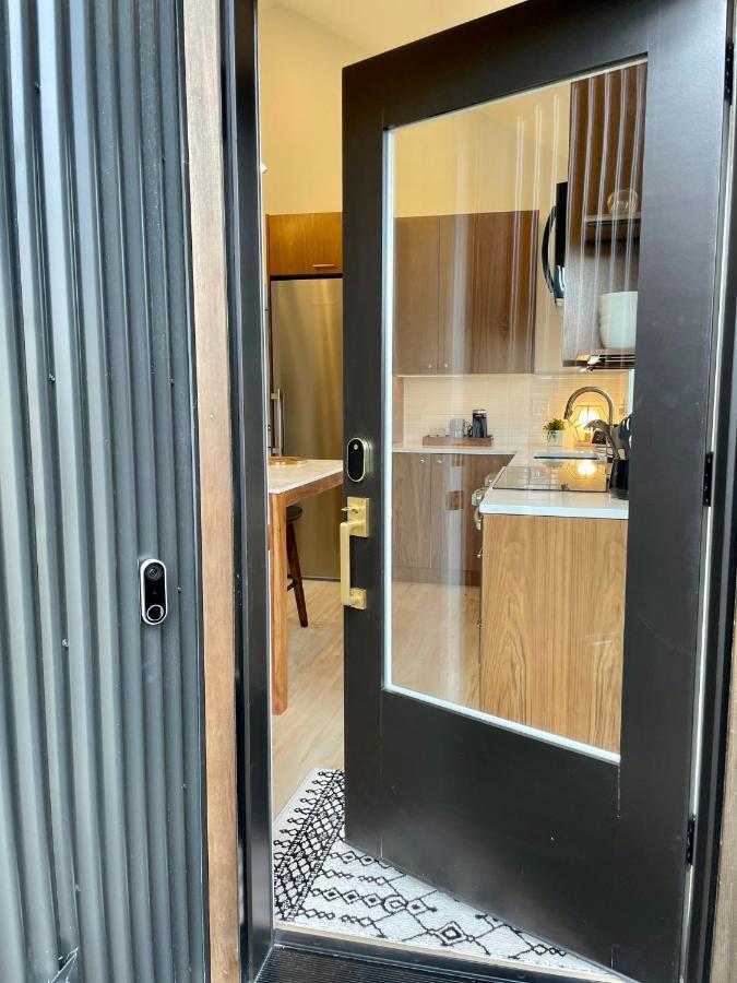 Greenwood Getaway Apartment *