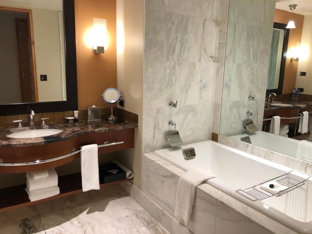 Grand Hyatt 5*