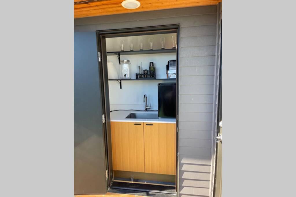 Apartment Cheerful New Modern Townhome Close To Downtown Seattle