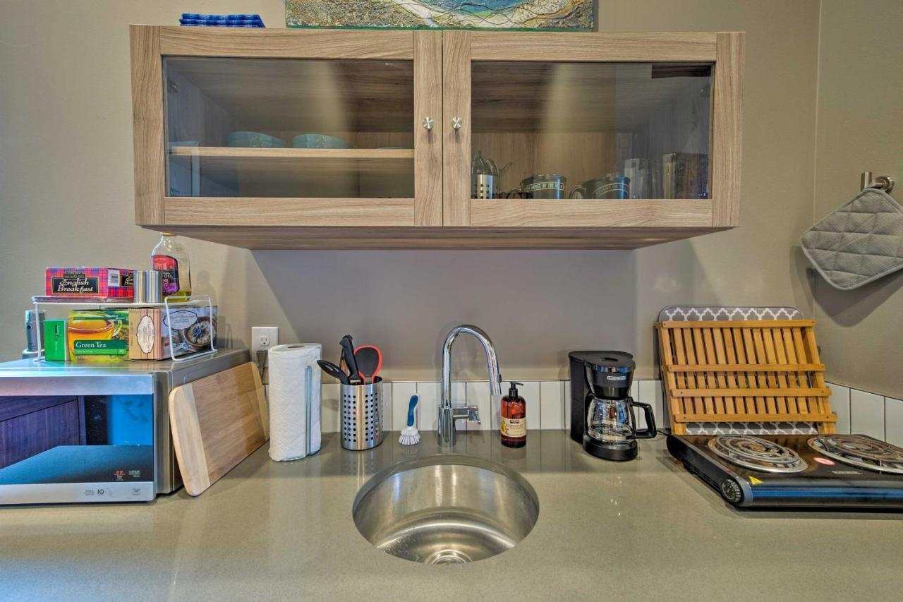 Sleek 5 Min To Downtown Ballard! Apartment Seattle