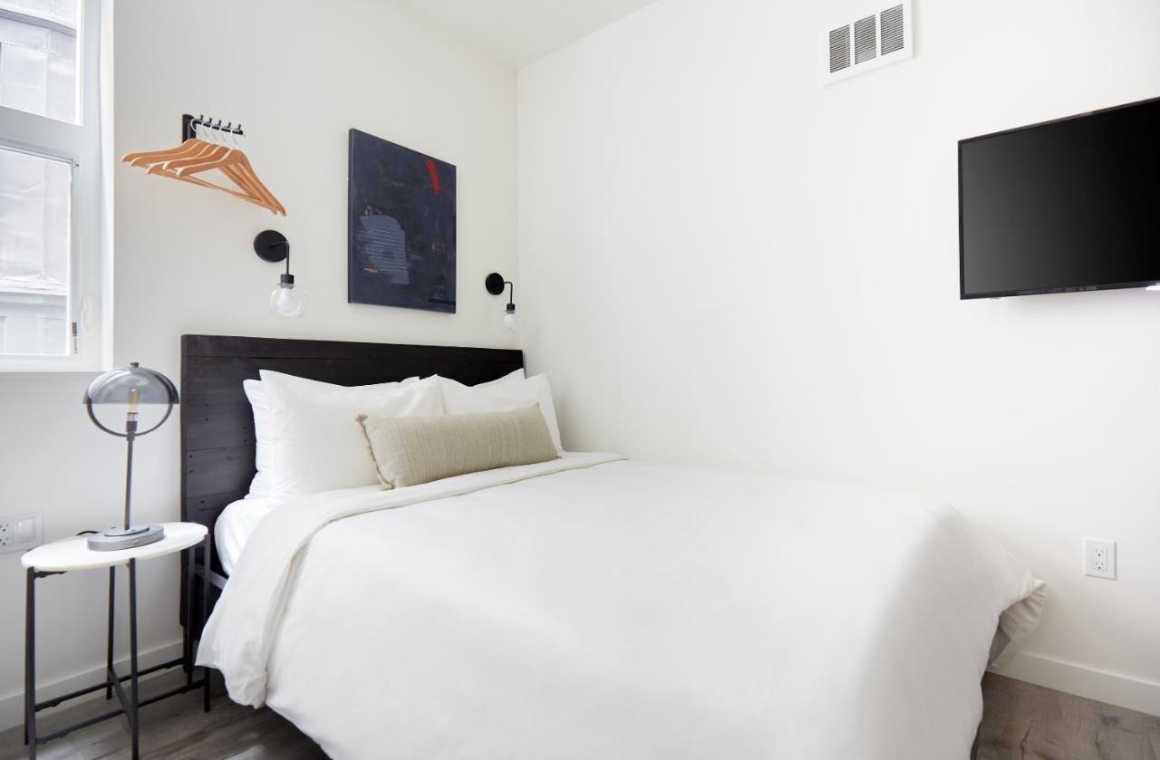 The Boylston Capitol Hill, Sonder 3*