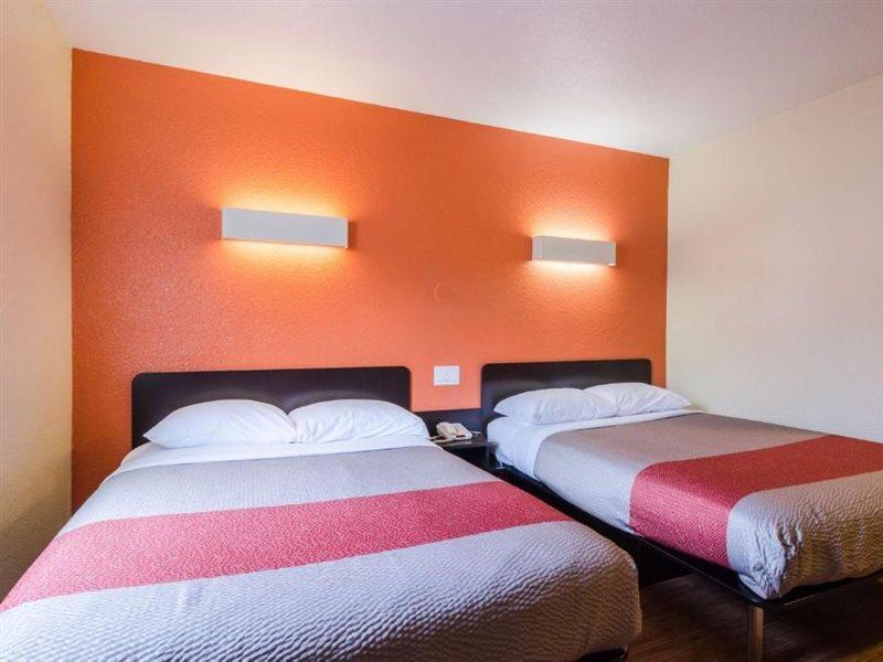 Hotel 6-seattle, Wa - Sea-tac Airport South 2*