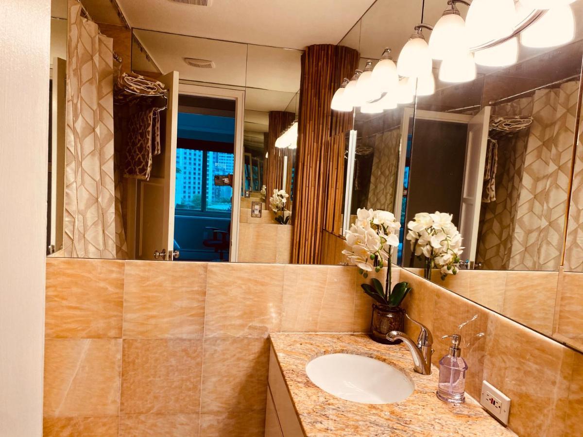 Apartment 2 Bedroom Penthouse Downtown *