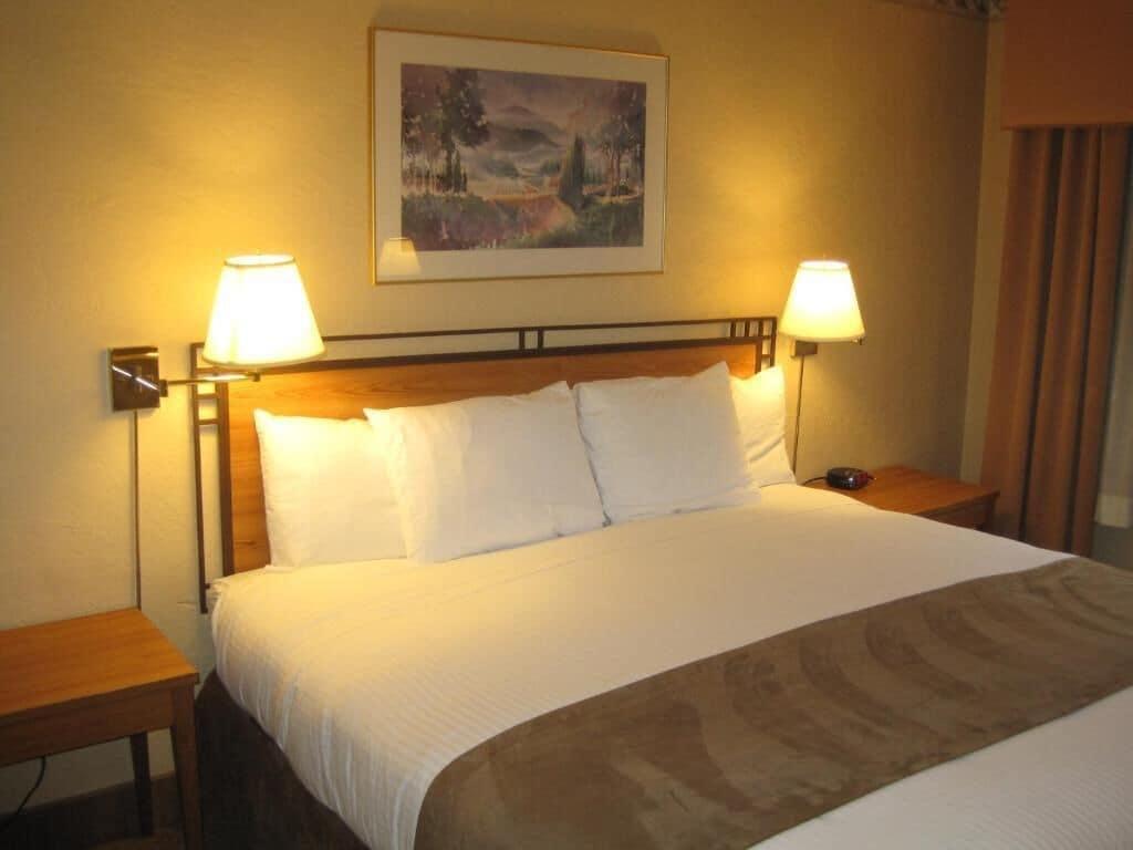 Travelodge By Wyndham By The Space Needle Hotel