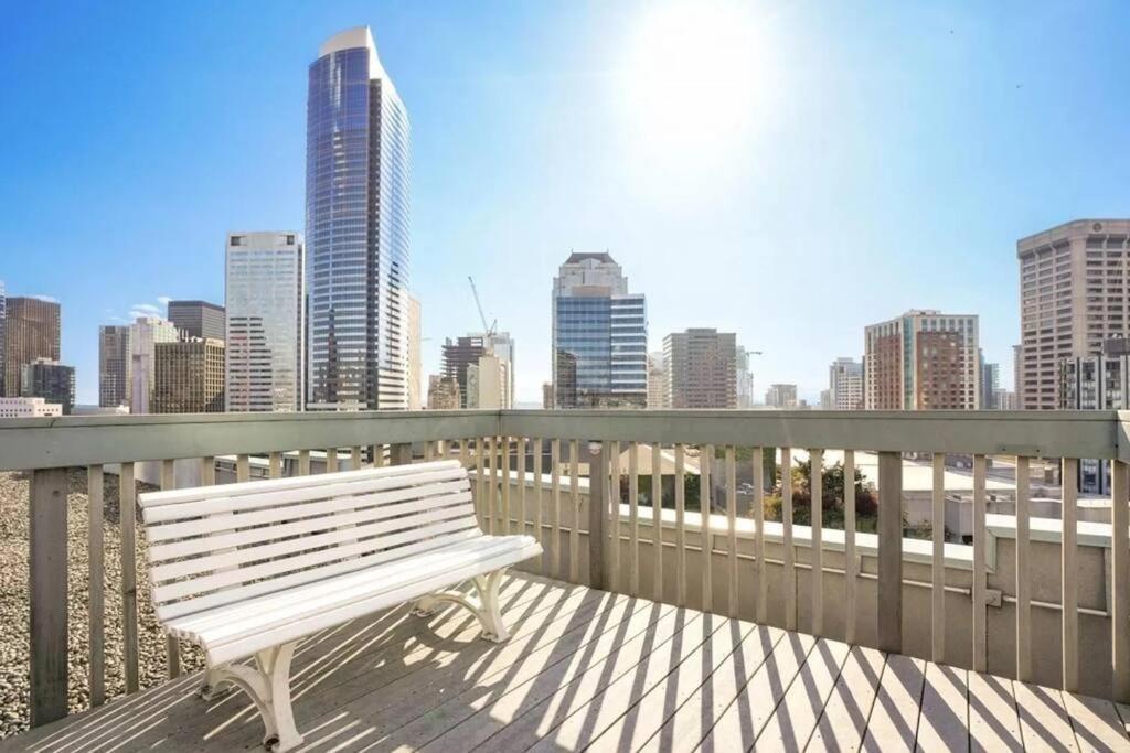 2br Downtown Convention Center Near Attractions *