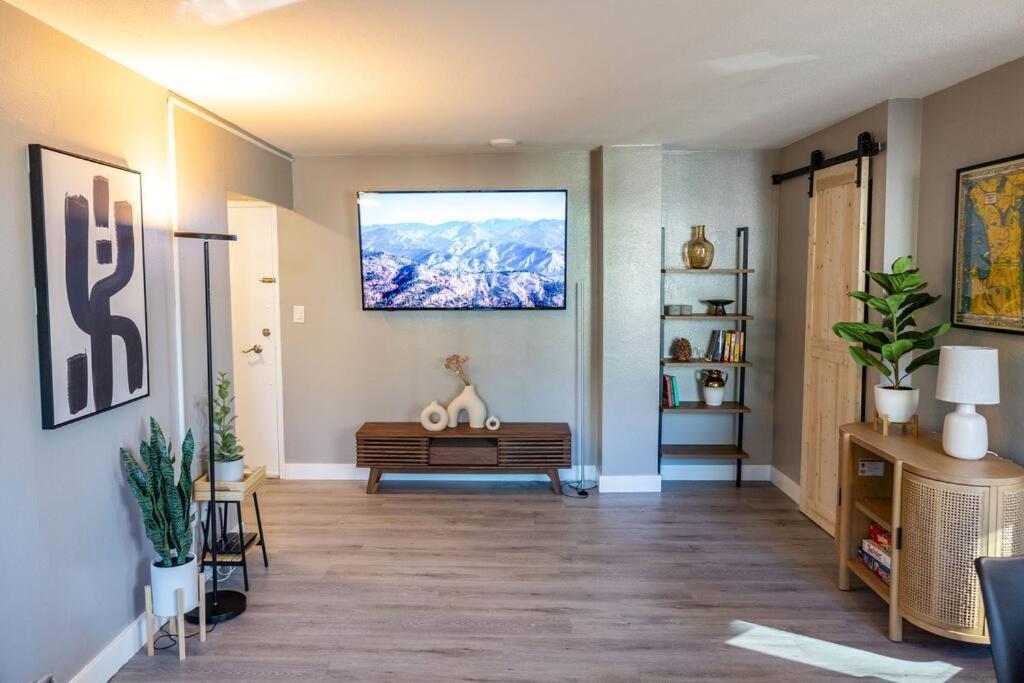 2br Downtown Convention Center Near Attractions *