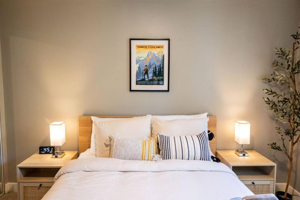2br Downtown Convention Center Near Attractions *