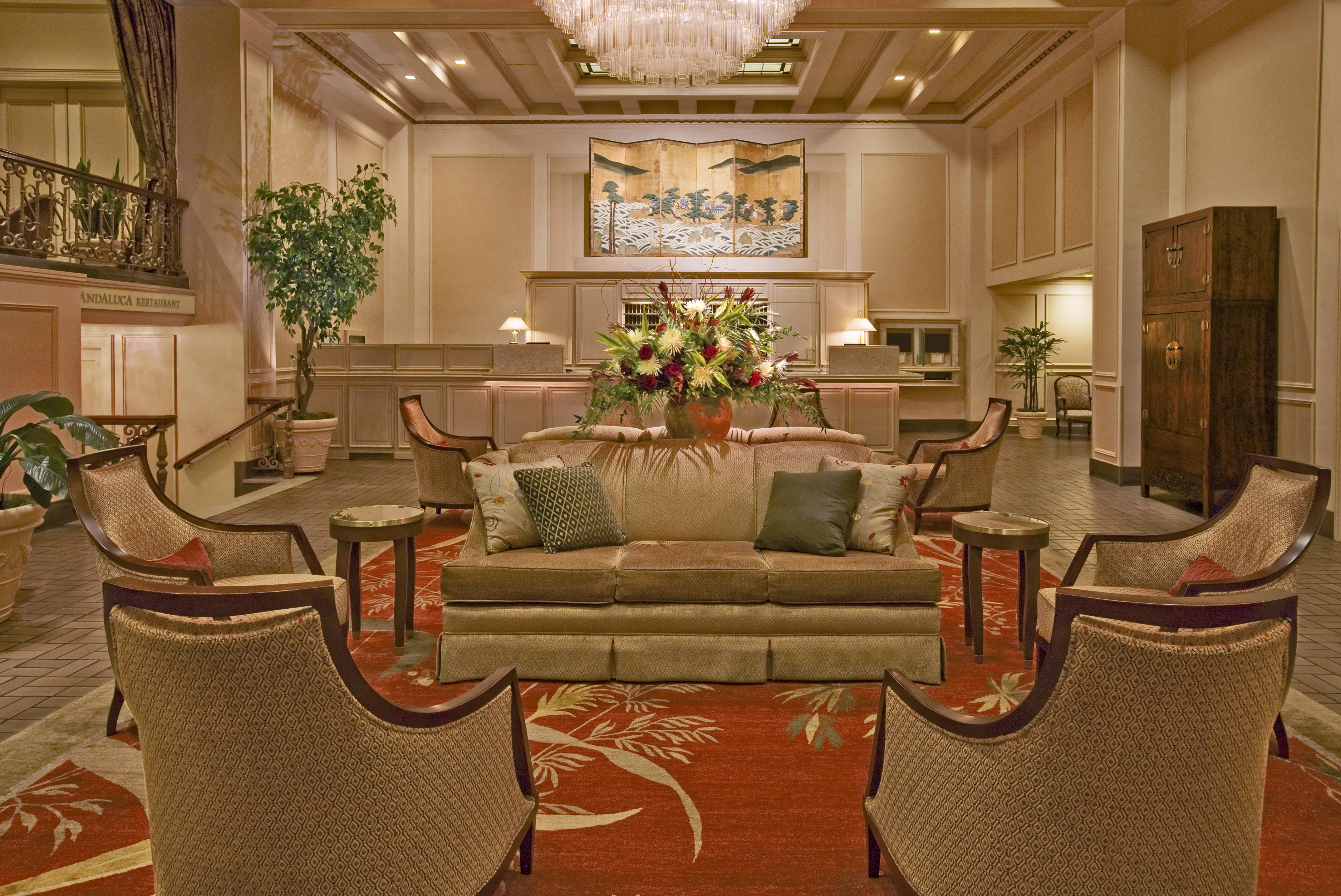 Mayflower Park 4*