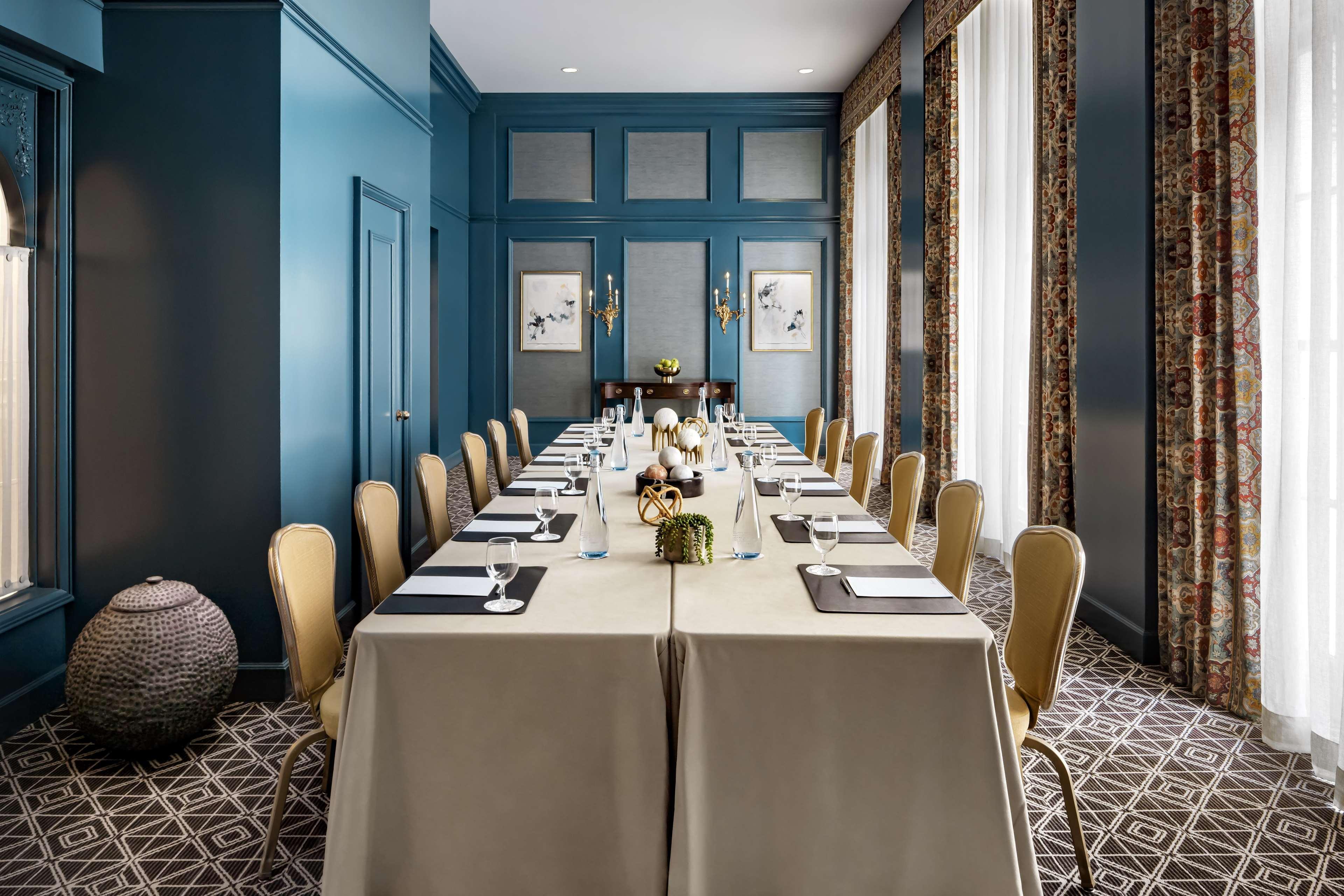 Fairmont Olympic Hotel 5*