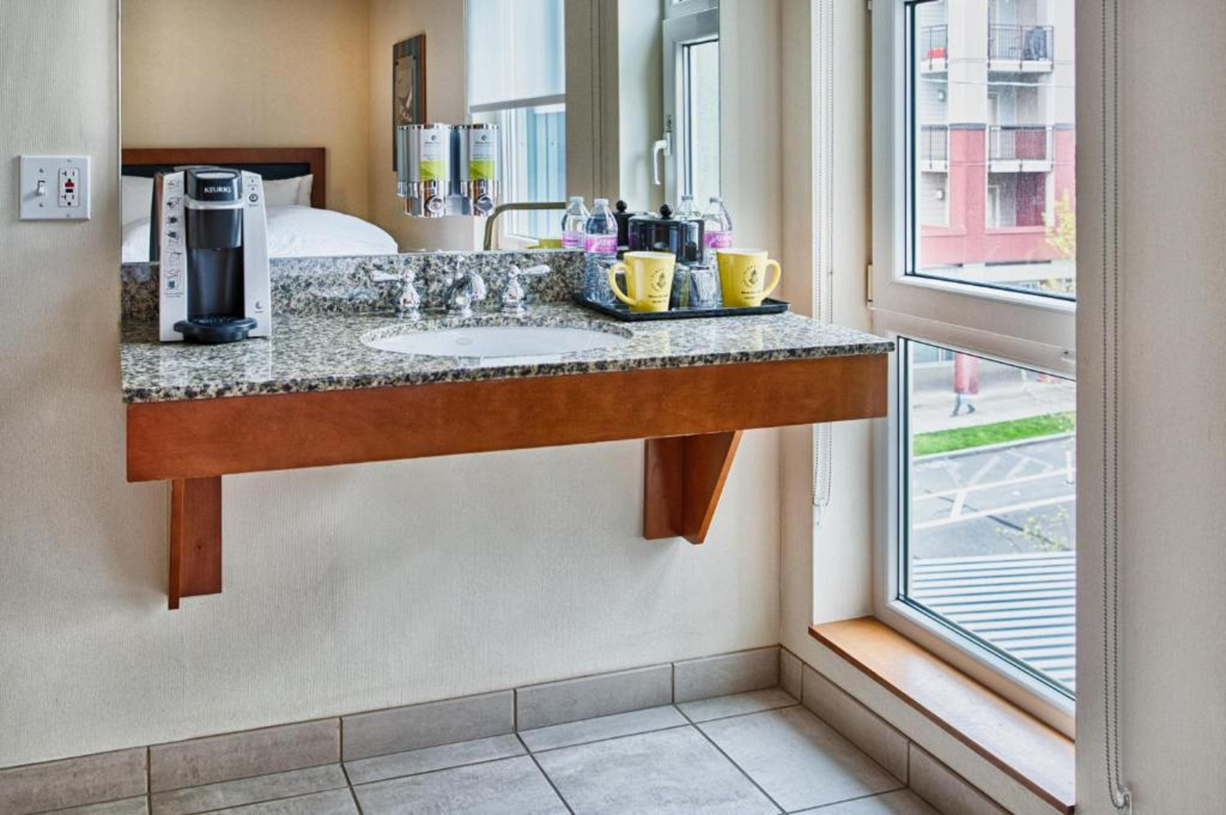 Staypineapple, Watertown Hotel, District 3* Seattle