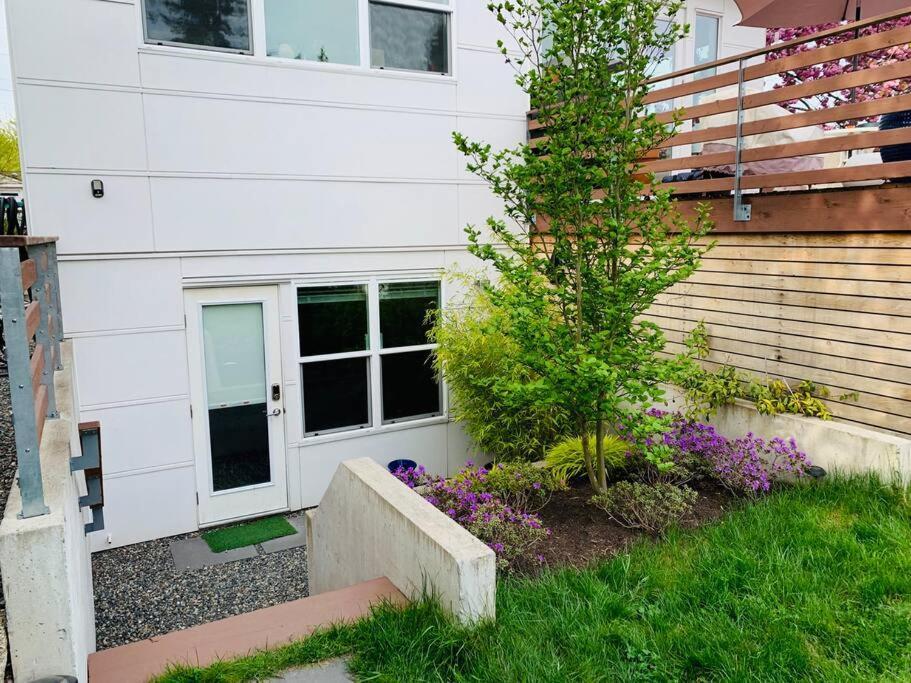 Leed Platinum Getaway Seattle