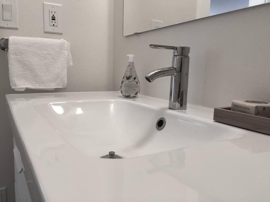 Leed Platinum Getaway * Seattle