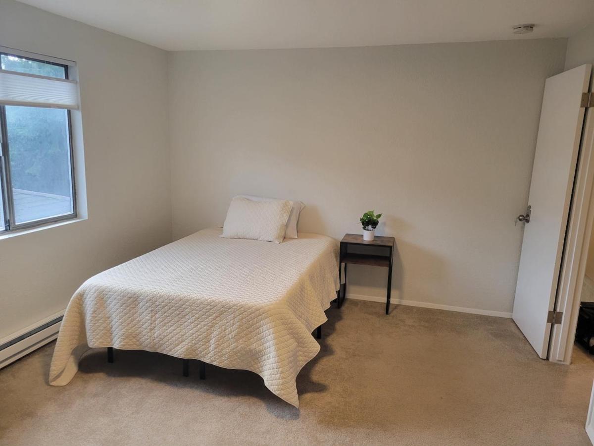 Fresh Floor W/ Balcony Seattle